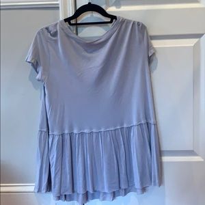 Gray short sleeved peplum top